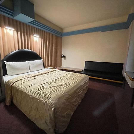 Hotel 溫情自助旅店 Taoyuan Exterior foto